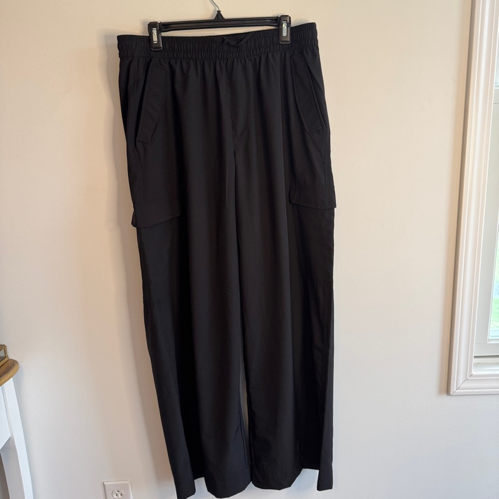 Aerie Women’s Black Cargo Pants Stretchtech Quick Dry Wide Leg Large